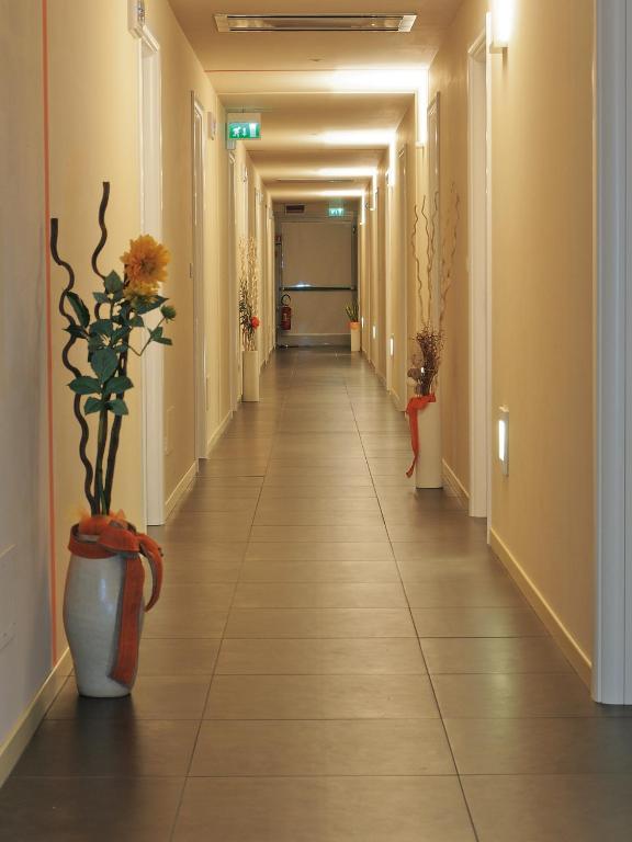 Hotel Cluentum Tolentino Exteriör bild